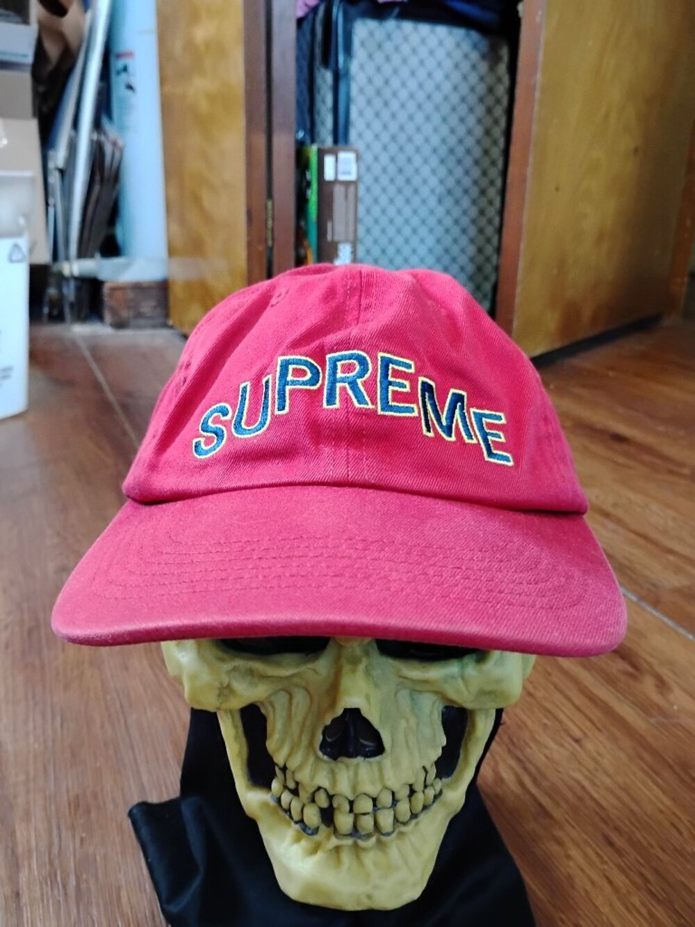 Vintage Supreme Stepped Arc 6-Panel Fall/Winter 2017 Strap Hat Cap